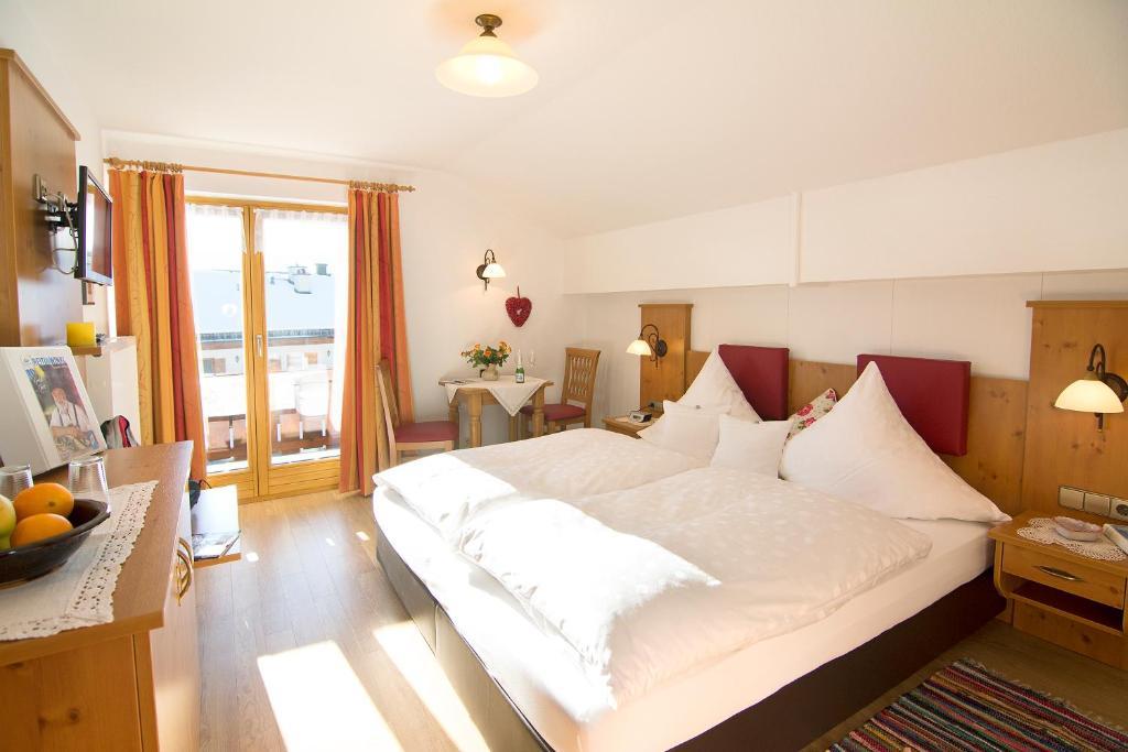 Haus Christl Reit Im Winkl, Kostenloser Parkplatz, 5 Minuten Zum Ortszentrum, Ruhige Lage, Wlan Chambre photo